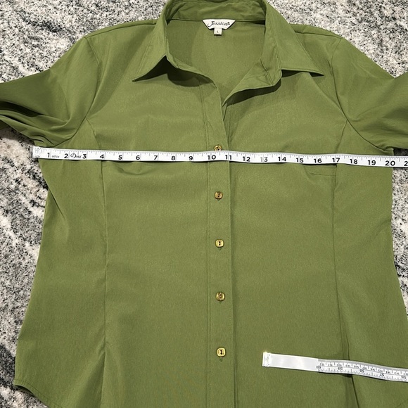 Jessica size large button up, long sleeve blouse, green, square buttons - Picture 3 of 7